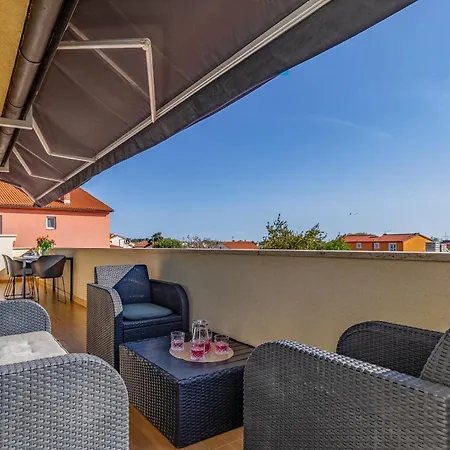 Sanny Andy Lejlighed *