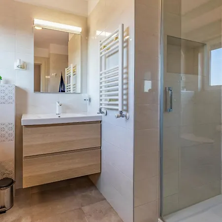 Sanny Andy * Medolino